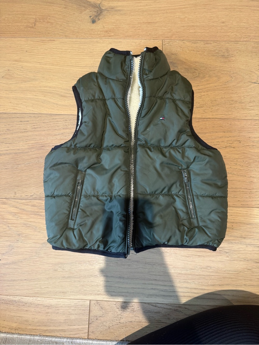 Tommy Hilfiger reversible puffy vest size 3
